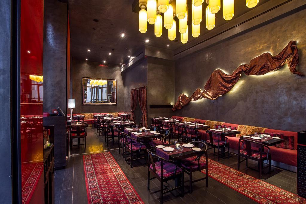 Buddha-Bar Hotel Budapest Klotild Palace Exterior photo Interior of the restaurant
