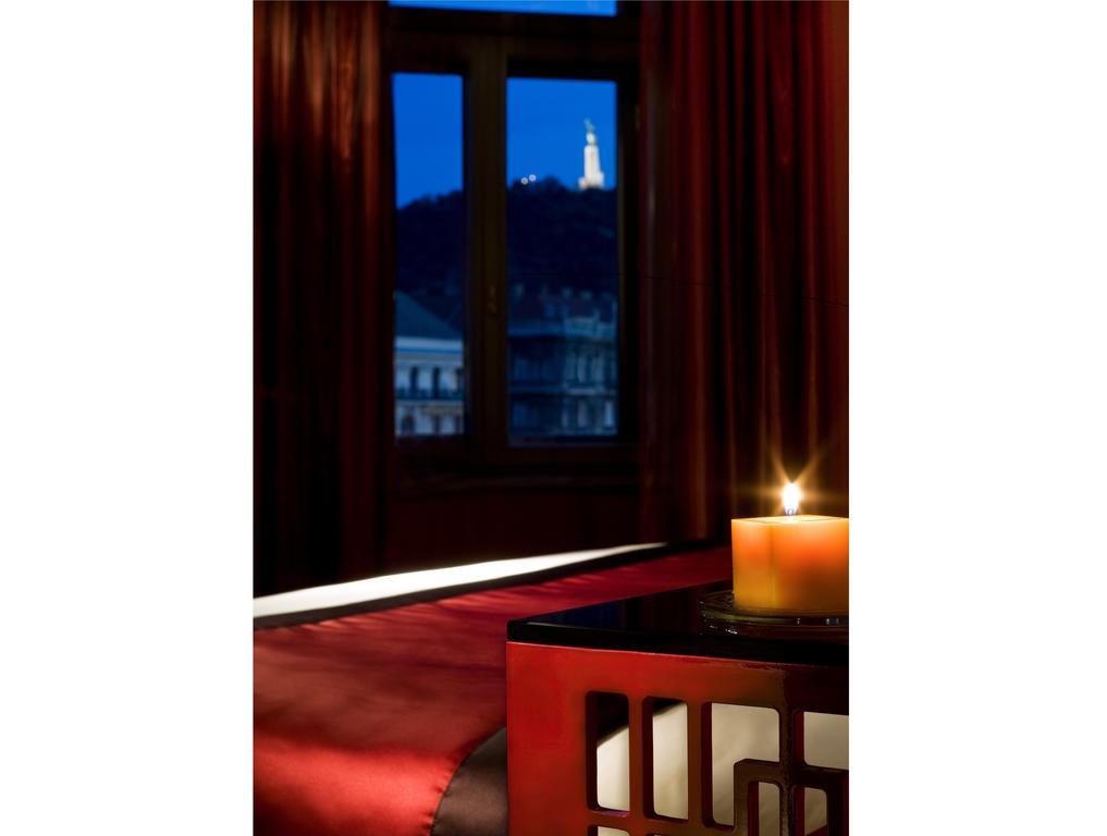 Buddha-Bar Hotel Budapest Klotild Palace Exterior photo A room at the Hotel de la Ville
