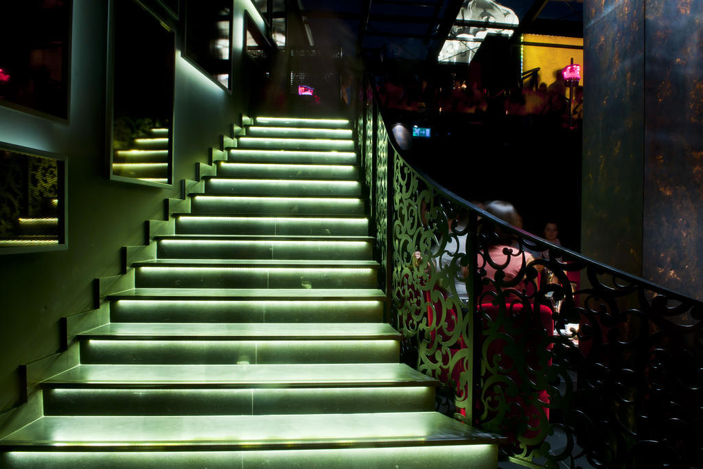 Buddha-Bar Hotel Budapest Klotild Palace Exterior photo Stairs at the nightclub