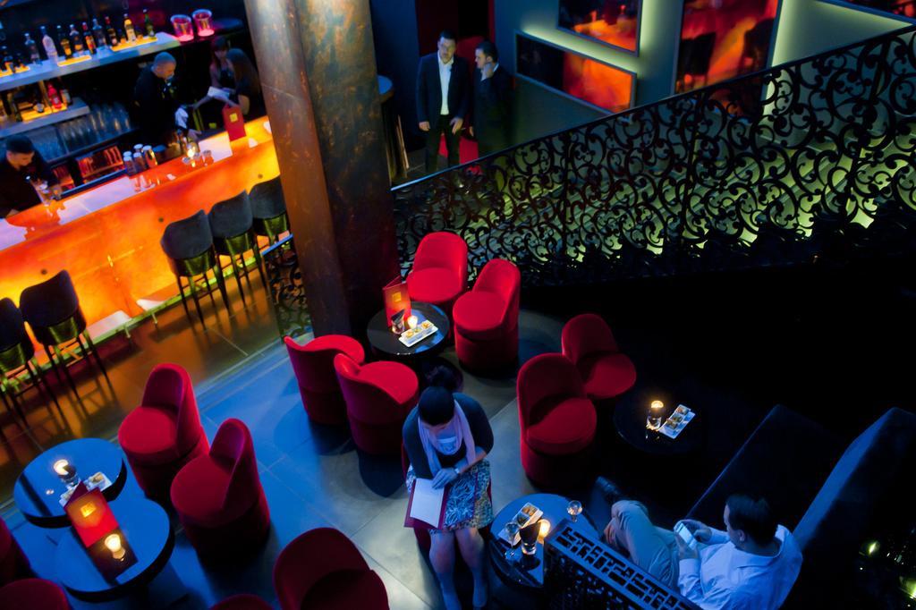 Buddha-Bar Hotel Budapest Klotild Palace Exterior photo The bar at the Mandarin Oriental