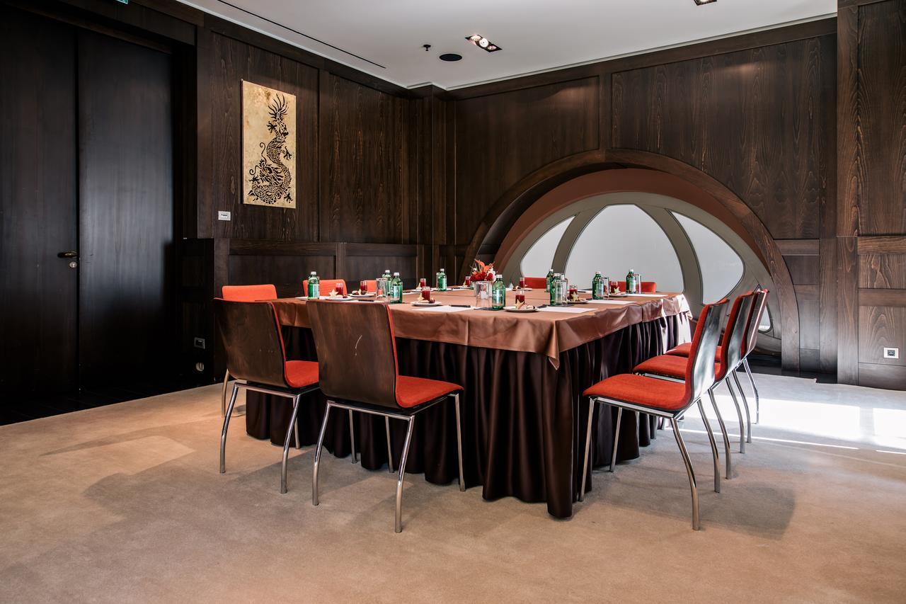 Buddha-Bar Hotel Budapest Klotild Palace Exterior photo Meeting room