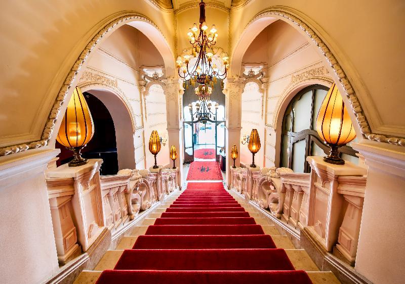 Buddha-Bar Hotel Budapest Klotild Palace Exterior photo The staircase of the National Theatre