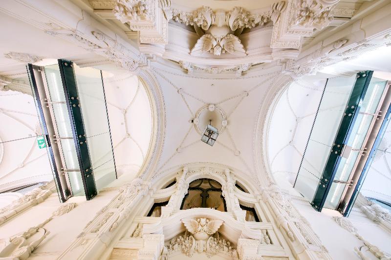 Buddha-Bar Hotel Budapest Klotild Palace Exterior photo The ceiling of the staircase