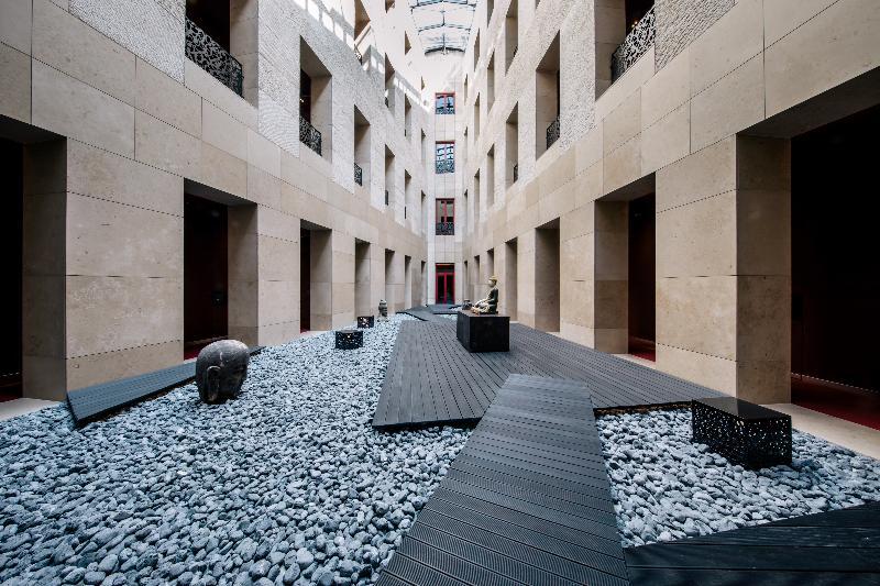 Buddha-Bar Hotel Budapest Klotild Palace Exterior photo The courtyard of the museum